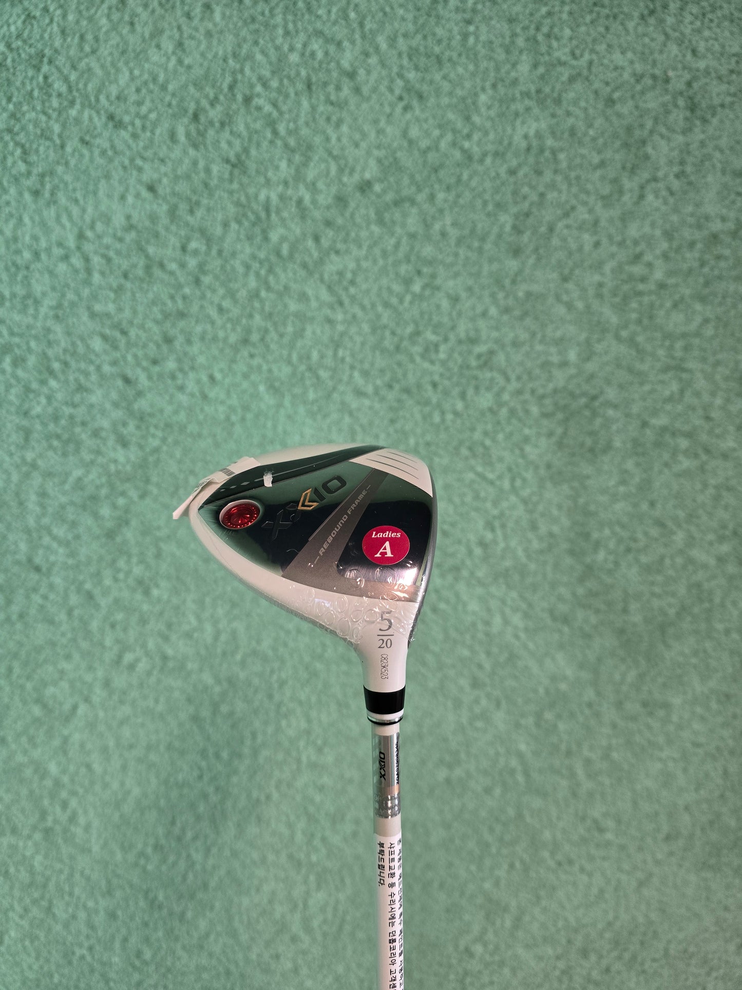XXIO13 White Edition Women's Club Set (w Odyssey Putter)