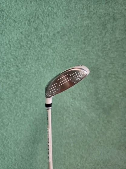 XXIO13 White Edition Women's Club Set (w Odyssey Putter)