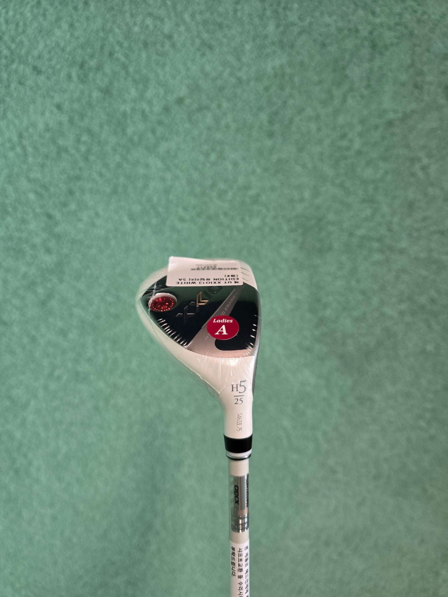 XXIO13 White Edition Women's Club Set (w Odyssey Putter)