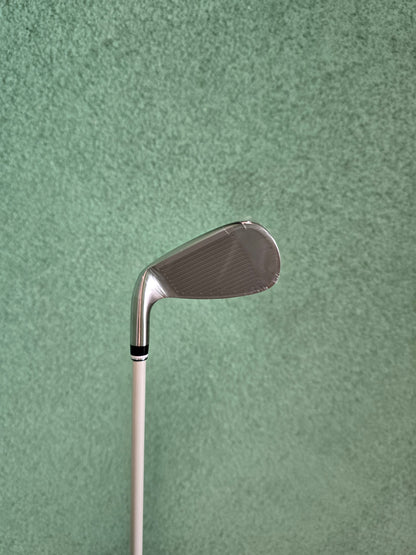 XXIO13 White Edition Women's Club Set (w Odyssey Putter)