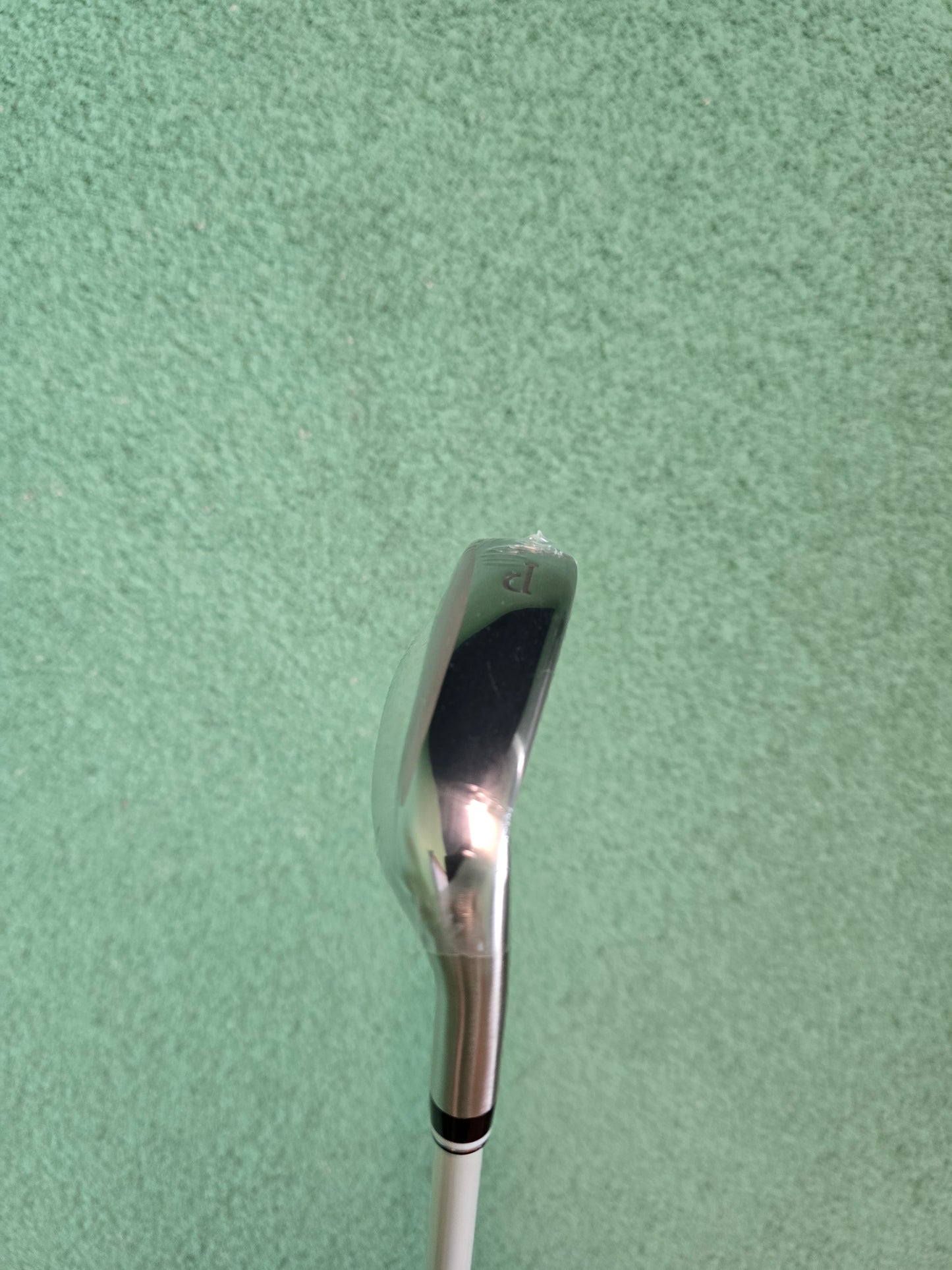 XXIO13 White Edition Women's Club Set (w Odyssey Putter)
