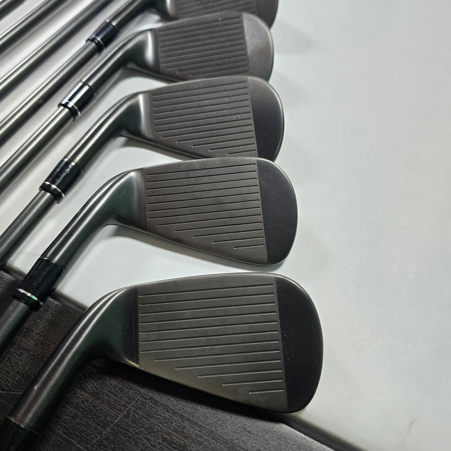 Callaway Apex TiFusion Iron Set (4-Gw) 8pcs | R Flex | True Temper Dynamic Gold MID R300 Shaft