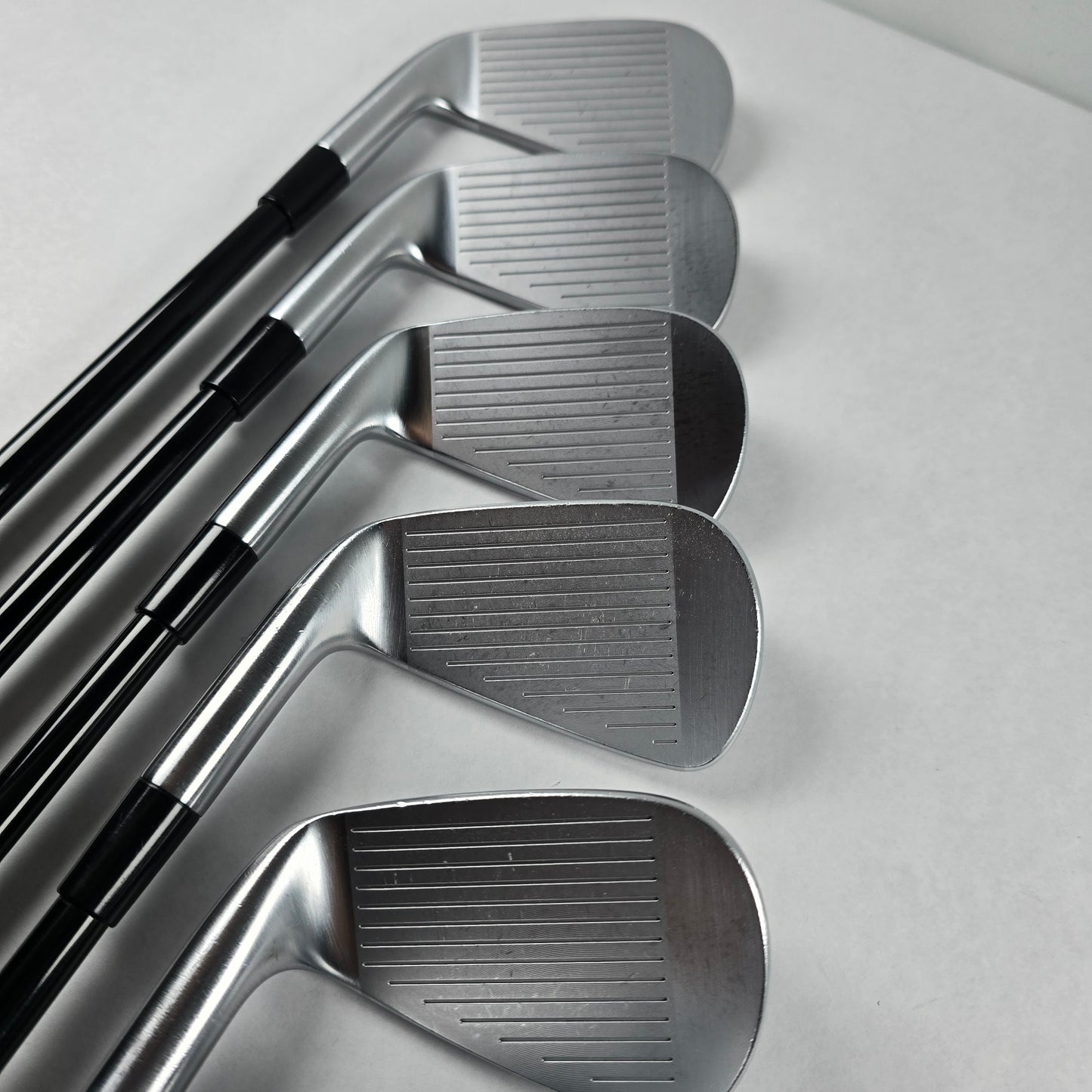CUSTOM TaylorMade P-7CB Iron Set (4-Pw) 7pcs | TX Flex | Mitsubishi Chemical MMT 125 TX Type 304ss Shaft