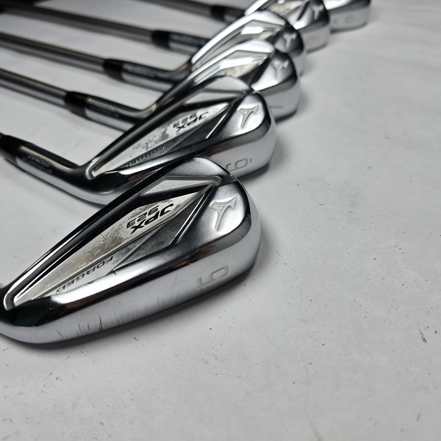 +0.25" | Mizuno JPX 923 Forged Iron Set 6pcs (5-9,Pw) | R Flex | KBS Tour C-Taper Lite 105R