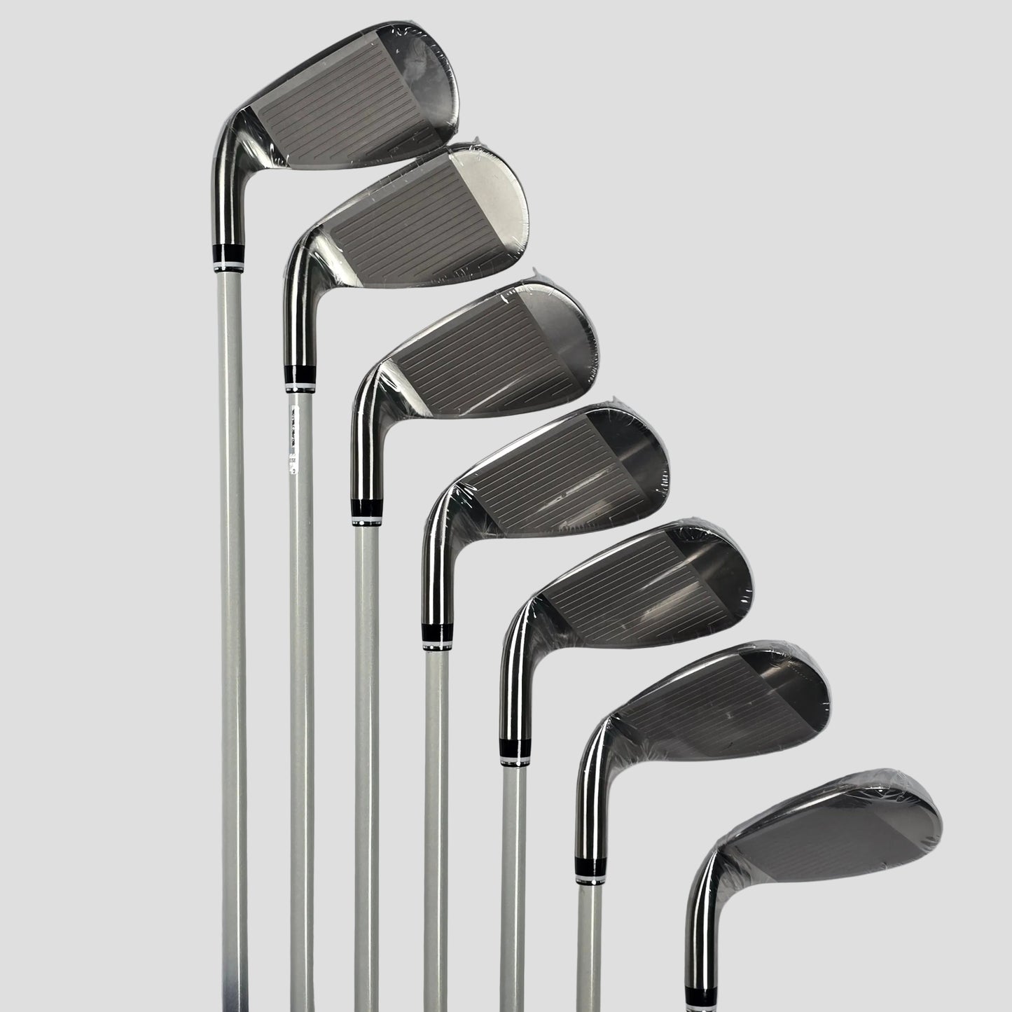 LIMITED EDITION • XXIO 13 Ladies Pearl White Iron Set • 6-9,Pw,Aw,Sw 7pcs