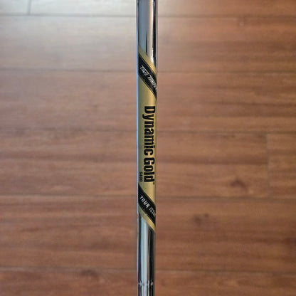 Fourteen RM4 Raw Wedge 56° True Temper Dynamic Gold S400 35”