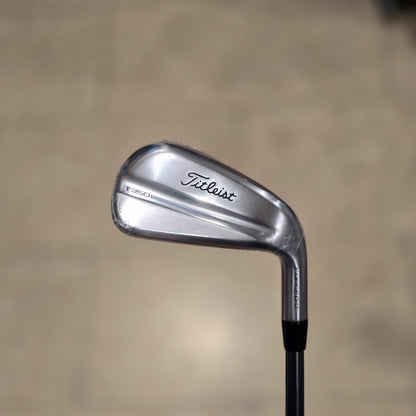 Titleist 2025 Ladies T350 Iron Set (6-9, P43°, 48°, 53°) 7pcs MMT AMC Red 55