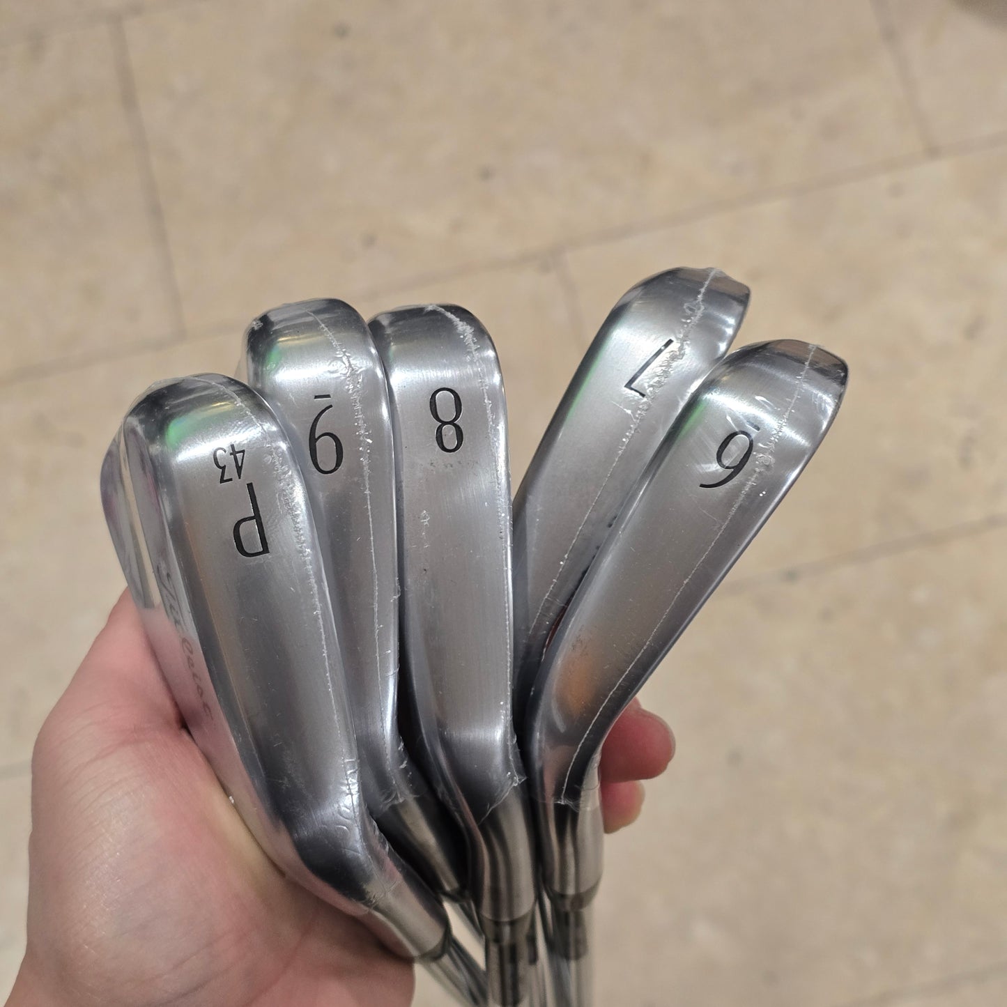 Titleist 2025 T350 Iron Set (6-9, P43°) 5pcs N.S. Pro 850GH R