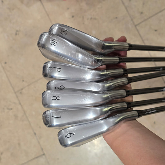 Titleist 2025 Ladies T350 Iron Set (6-9, P43°, 48°, 53°) 7pcs MMT AMC Red 55