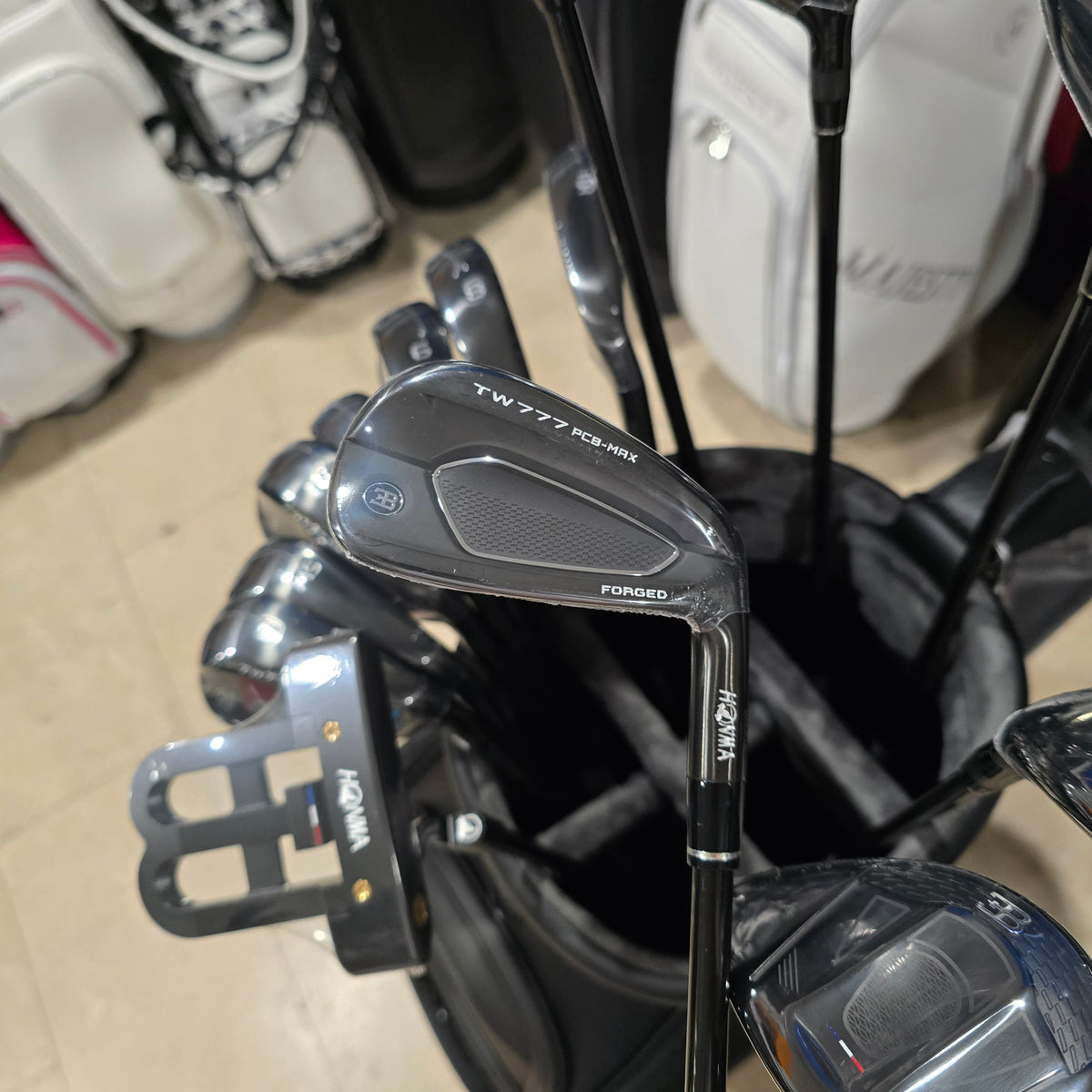 Honma x Bugatti Premium 3 Star Complete Set